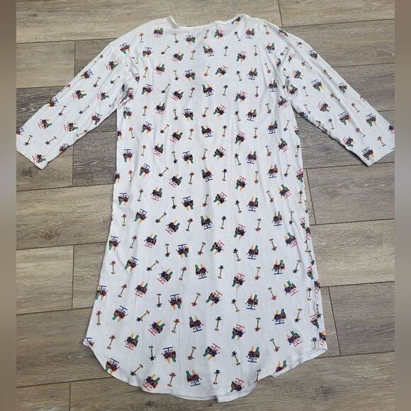 Exclusively For ST. EVE vintage nightgown,  rare,  Cats on a Ski Chair lift - Picture 3 of 13